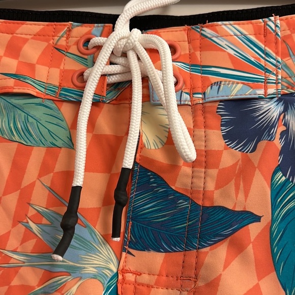 Men’s swim trunks - Picture 2 of 5